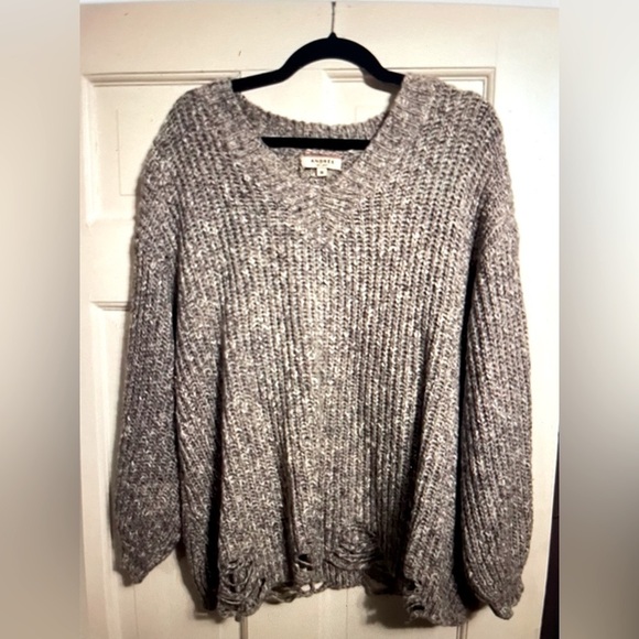 Distressed V-neck Sweater Gray Oatmeal Grunge Beachy - Picture 1 of 2